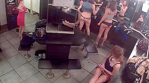 Live Stream From Dressing Room