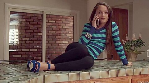 Karla Kush & Khloe Kapri & Holly Hendrix – Get Me Pregnant