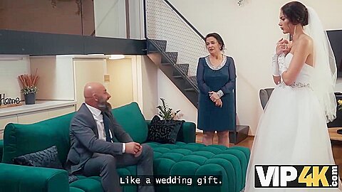 Neeo And Vixi Rafis Watching By Vip